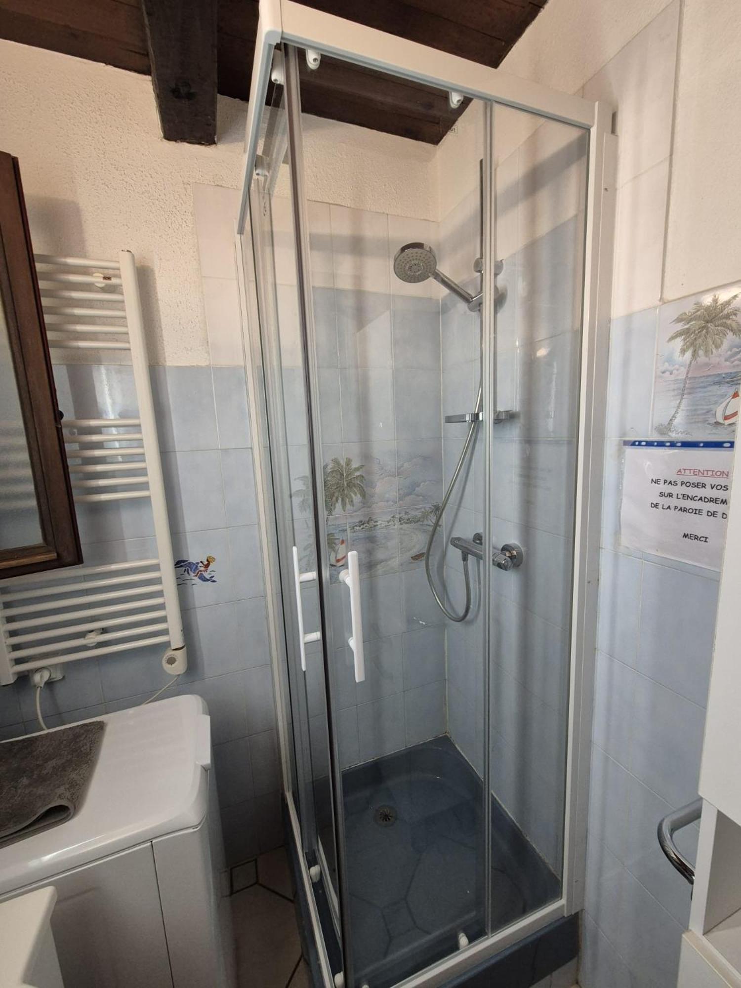 לה-לונד-לה-מורה Studio Mezzanine Vue Port Et Mer מראה חיצוני תמונה